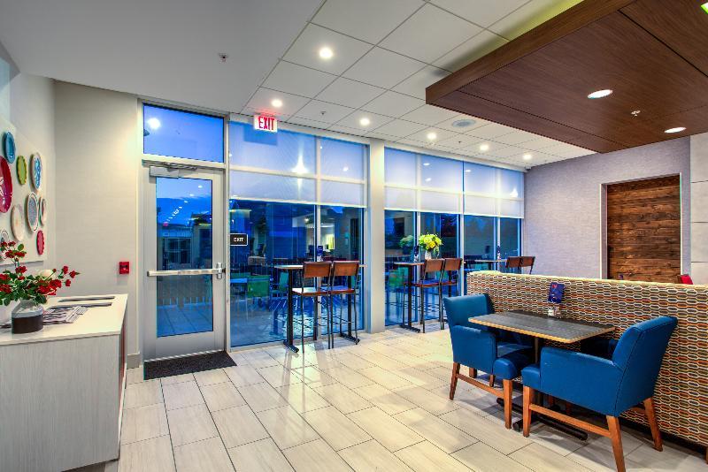 Express & - Reedsville Hotel Milroy